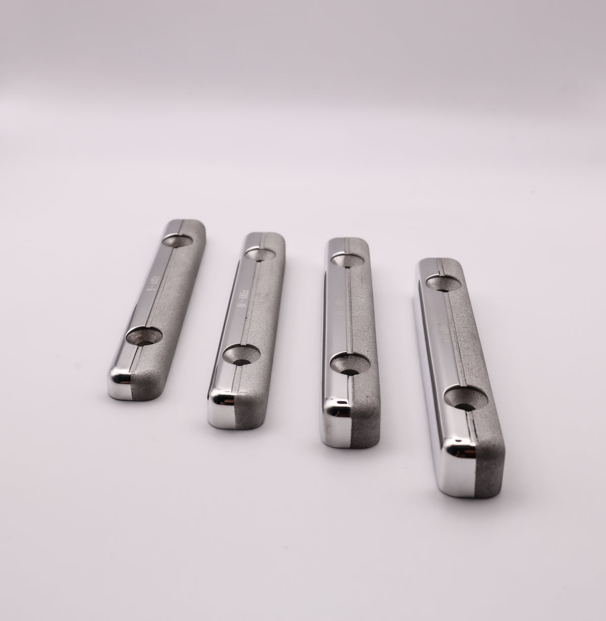 Foxy Hold 8MM Pair